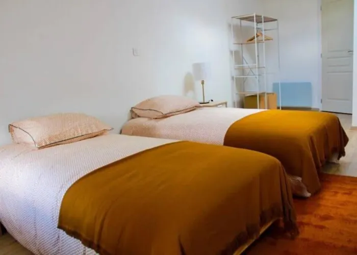 Maison A Deux Pas Du Centre De En Barrois Apartment